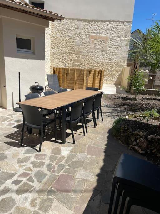 Maison 5 Chambres 3Sdb En Ville Avec Piscine Périgueux Exterior foto